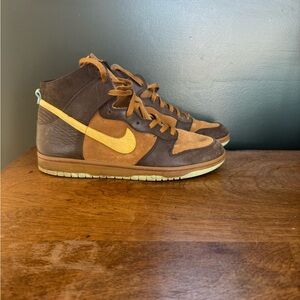 NIKE Dunk High NL Golden Hops Sneaker Size 11.5 Leather Topaz/Sable Green 2005